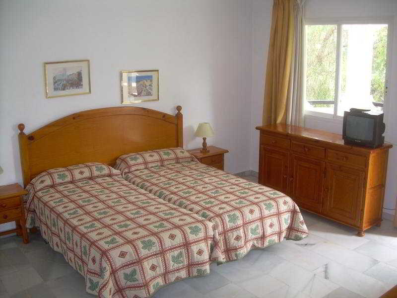 Apartamentos Jardines Del Gamonal Málaga Eksteriør bilde