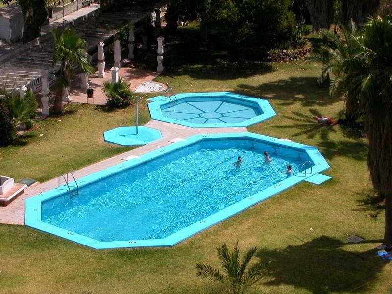 Apartamentos Jardines Del Gamonal Málaga Eksteriør bilde